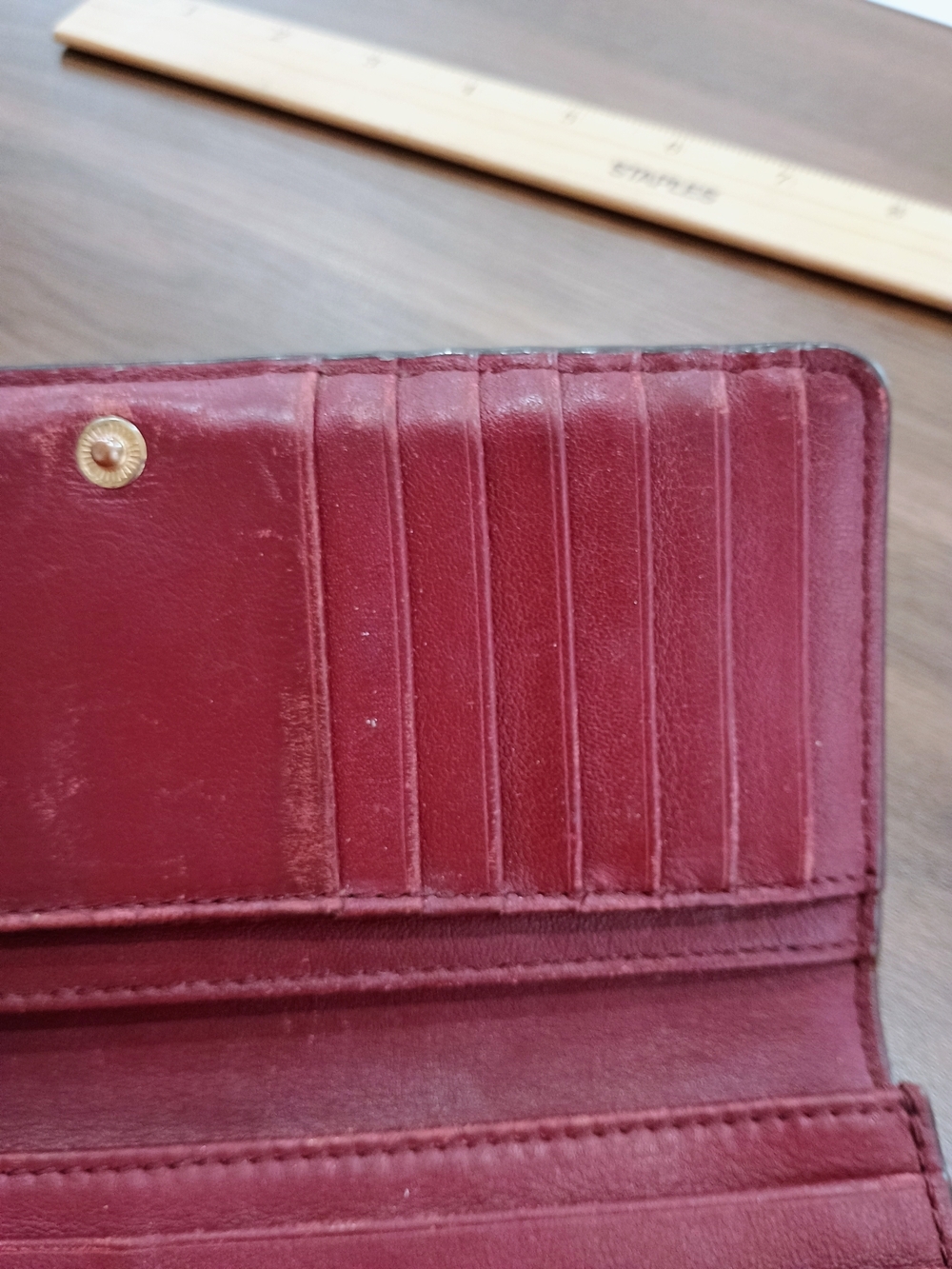 Tory Burch Patent Leather Zip Wallet in Light Cream with Gold Logo - Picture 8 of 12